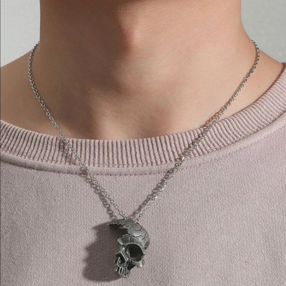 “Shattered Skull” Broken Half Gunmetal Steel Goth Punk Halloween Unisex Necklace - Picture 7 of 16